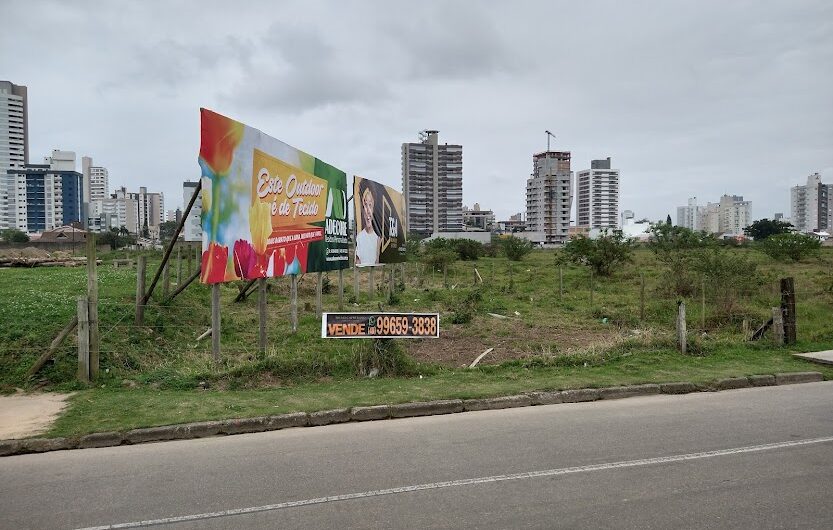 Terreno na Av. Pedro Zapelini