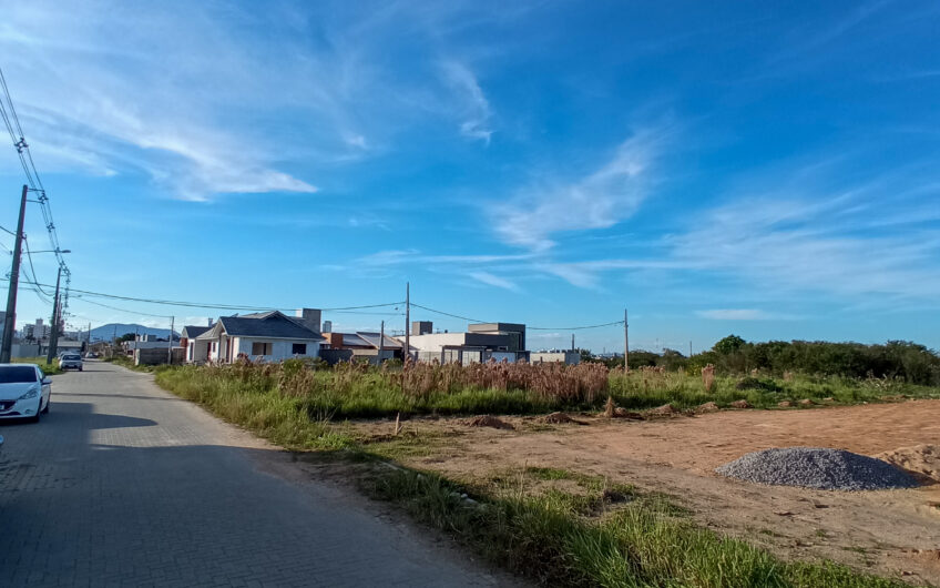 Amplo lote no Santo Antônio de Pádua