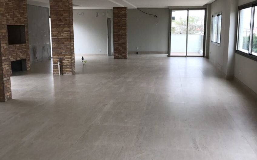 Apartamento com 255m² privativos no Mar Grosso